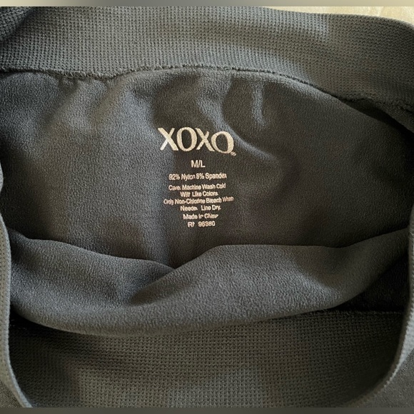 XOXO Women’s grey leggings. Size medium like new - Picture 2 of 3